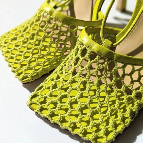 Bottega Veneta Women's Mesh High Heel Stretch Sandals Kiwi Size 36.5 MSRP $1,100 - Picture 6 of 11